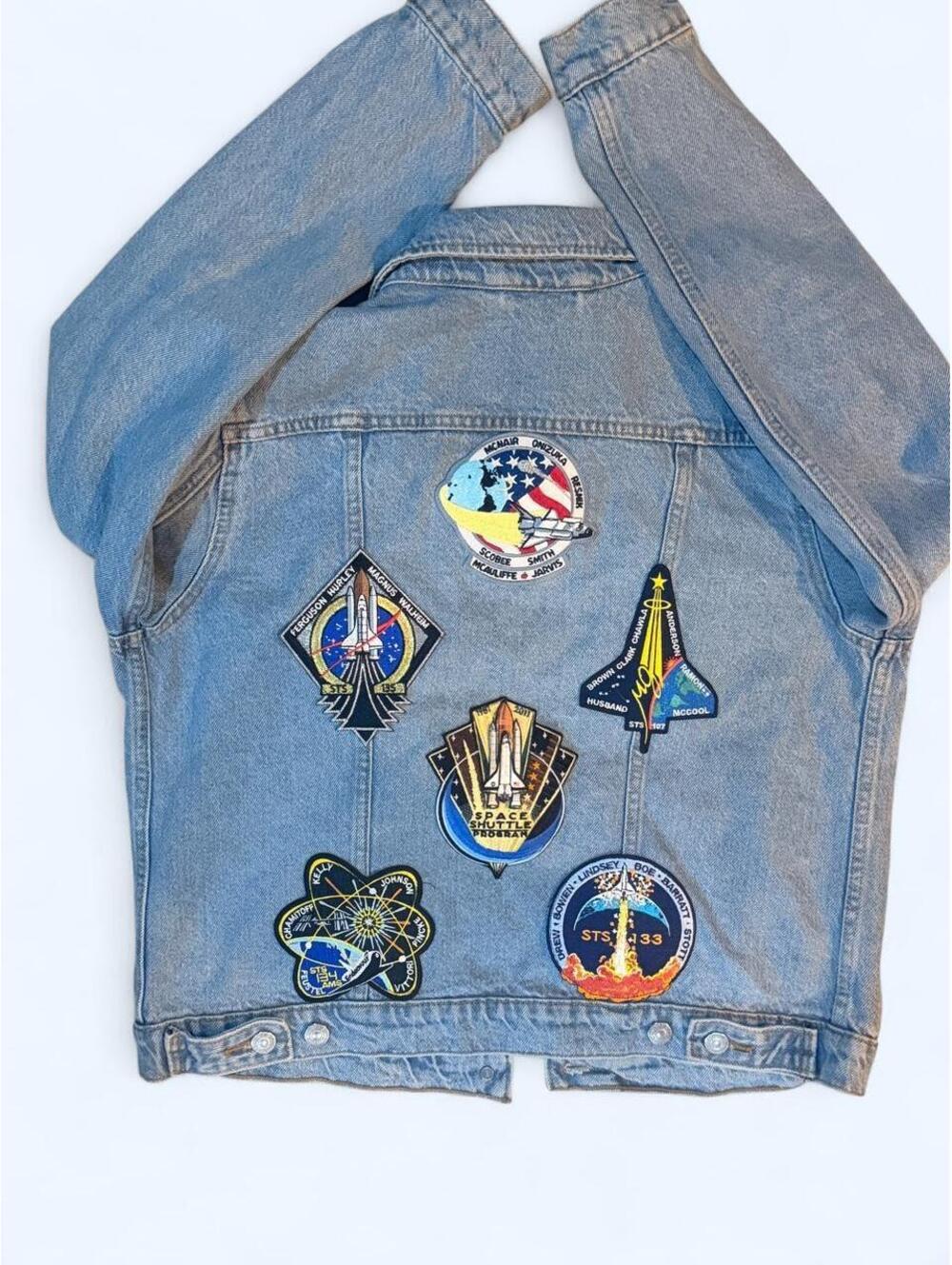 Levi's Women's Blue Jacket - Picture 5 of 5